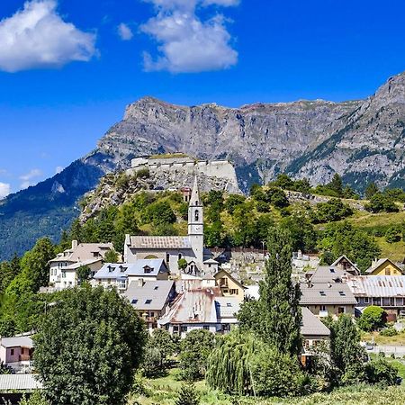 L'Auberge Saint-Vincent-les-Forts 외부 사진